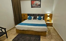 Radha Bihari Nikunj Inn